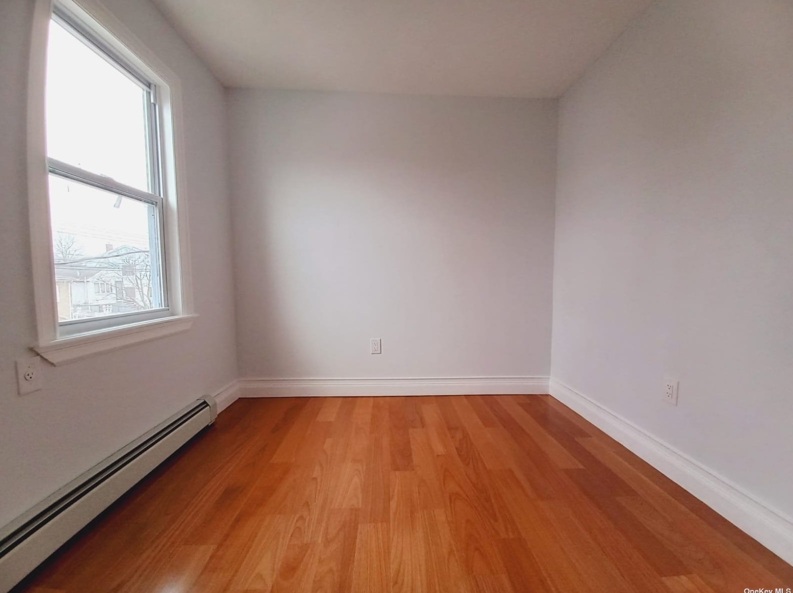 2842 Sampson Ave #2fl, Bronx, NY 10465