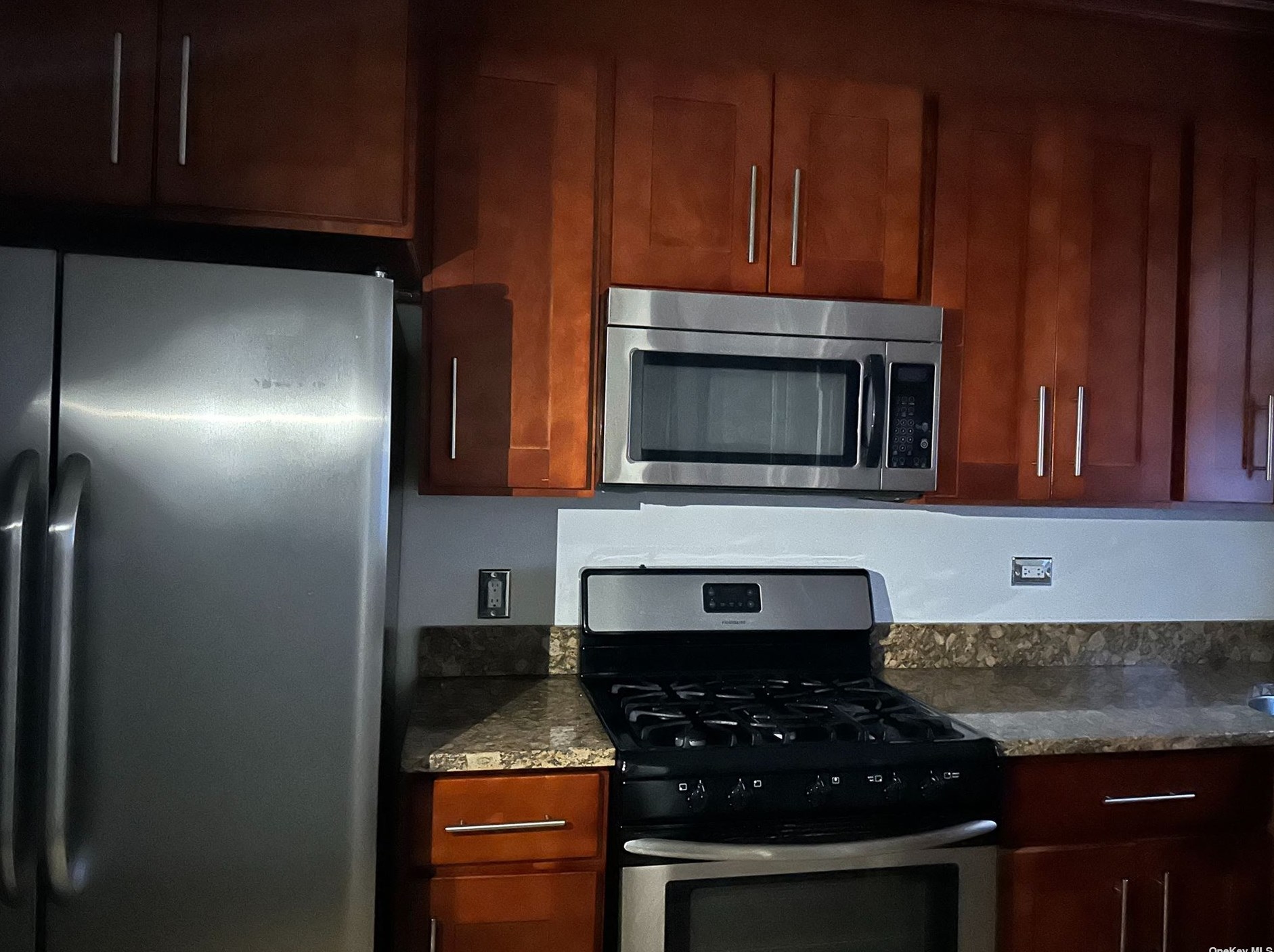 68-43 Clyde St, Flushing, NY 11375
