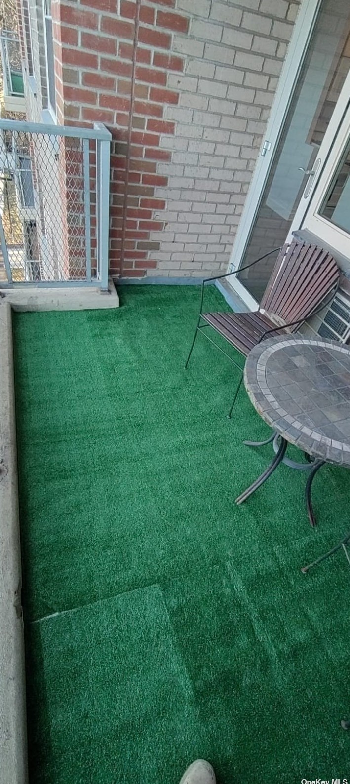400 Cozine Ave, Brooklyn NY  11207-9246 exterior