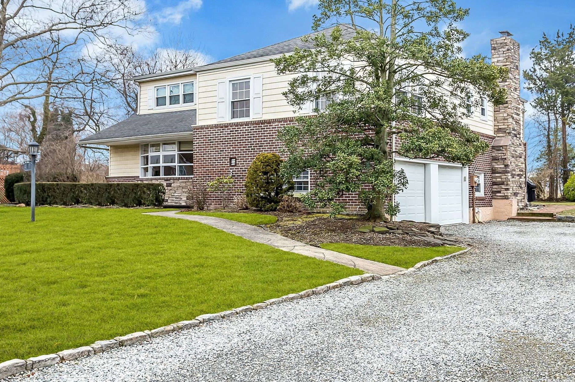 417 Pepperidge Rd, Hewlett, NY 11557-2738