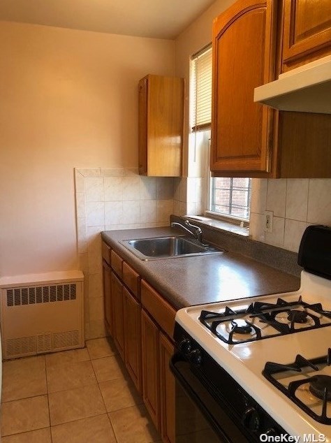 40-04 196th St ##2, Flushing, NY 11358