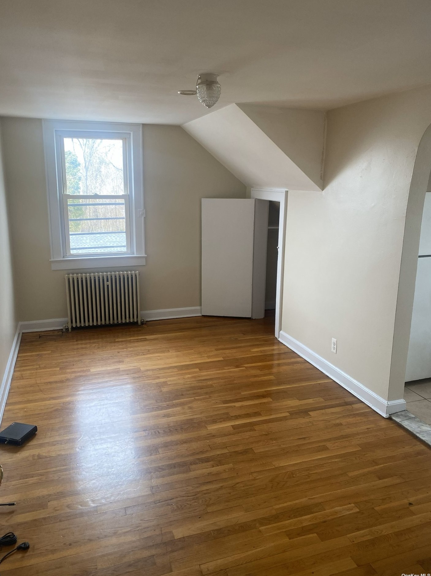 52 Center Ave, Bayshore, NY 11706