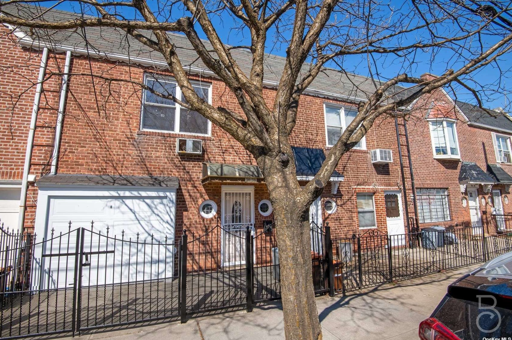 30-30 47th St, Long Island City, NY 11103