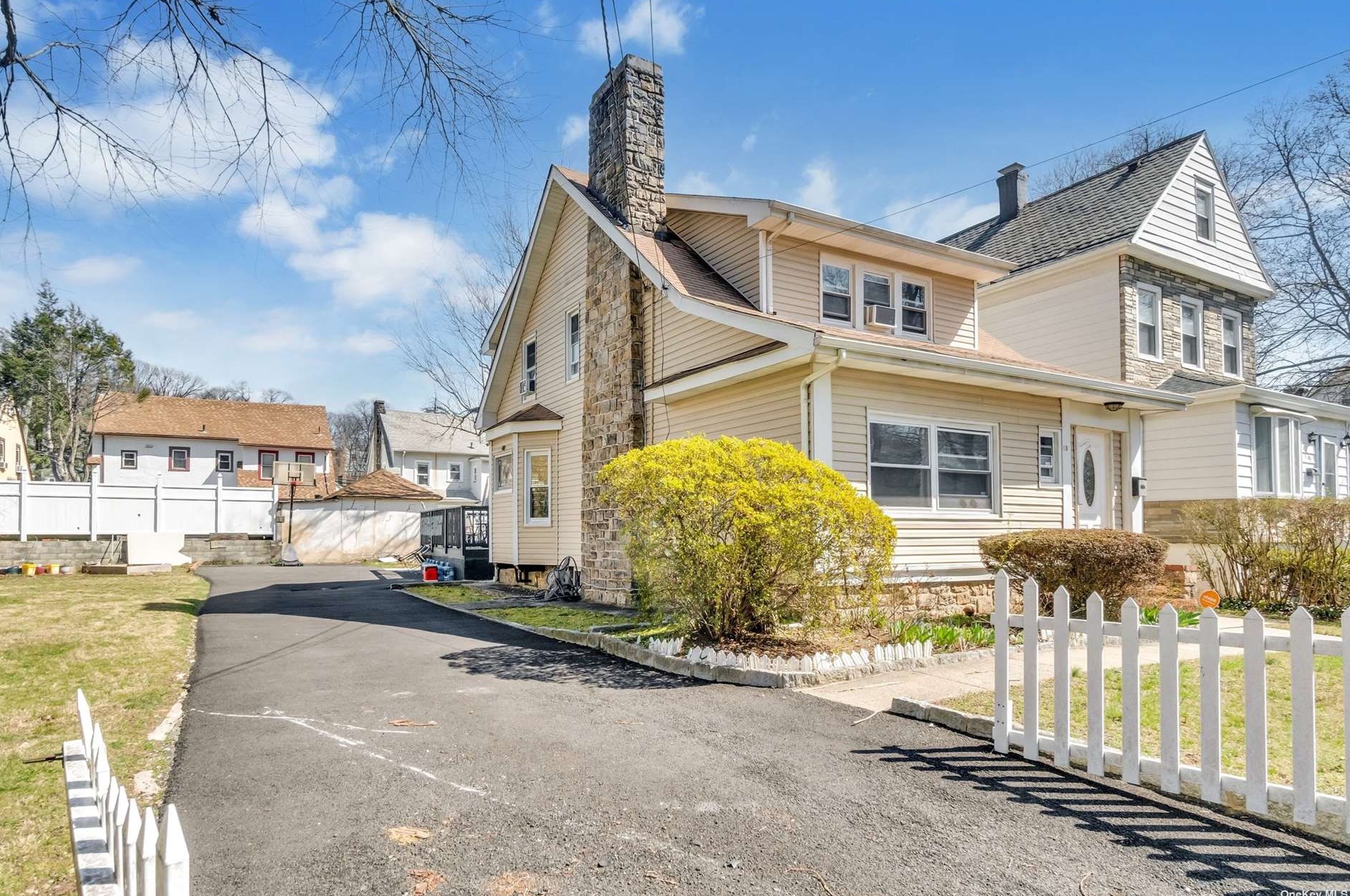 83 Hillside Ave, Mount Vernon, NY 10553