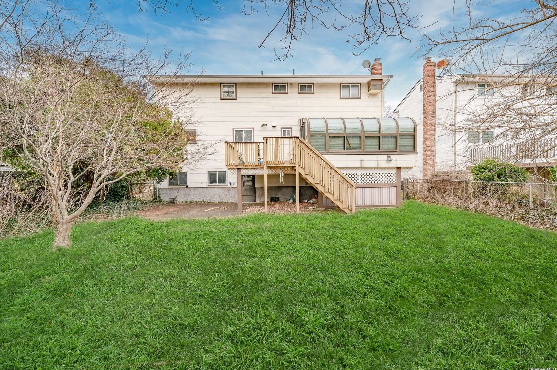 2362 Cp Ave, North Merrick NY 11566-2519 exterior