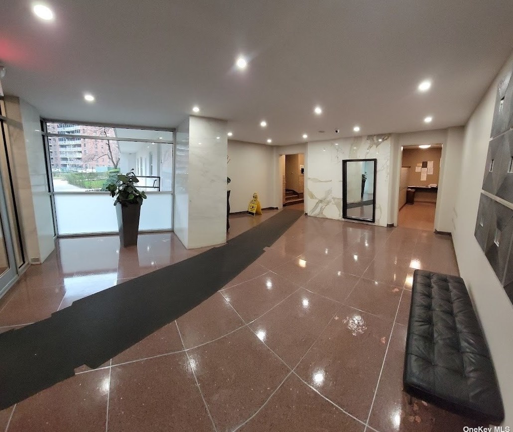 98-20 62nd Dr #9n, Flushing, NY 11374