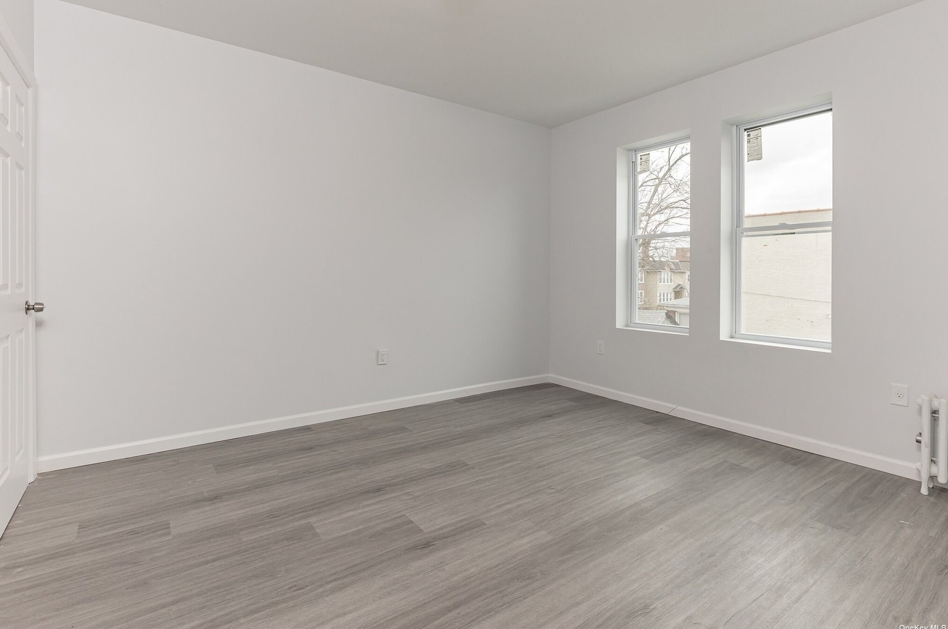 64-05 35th Ave, Flushing, NY 11377