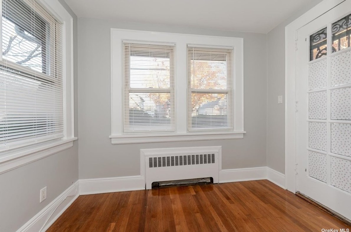120 Emerson Ave, Floral Park, NY 11001