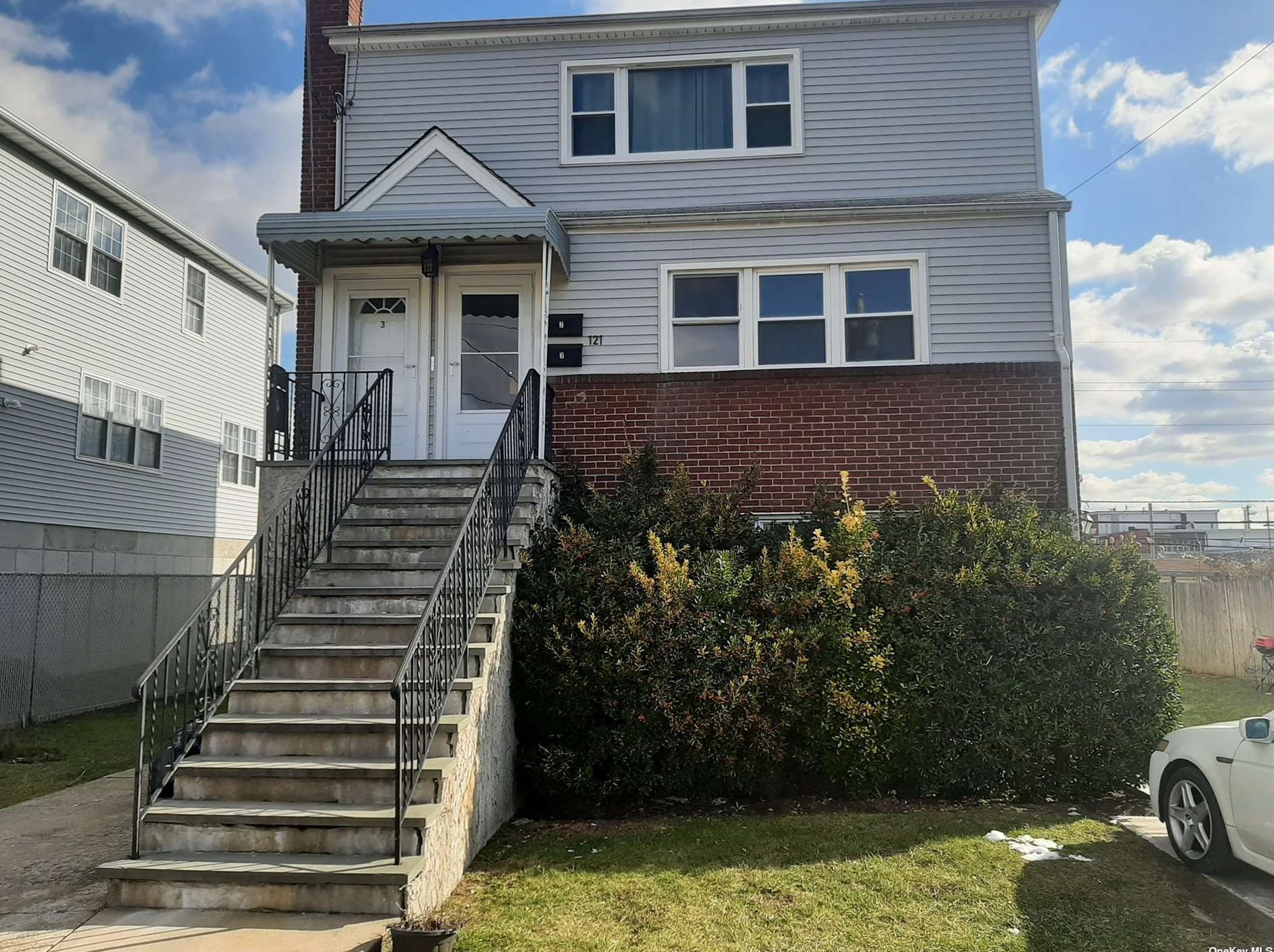 121 Nassau Ln ##2, Barnum Island, NY 11558