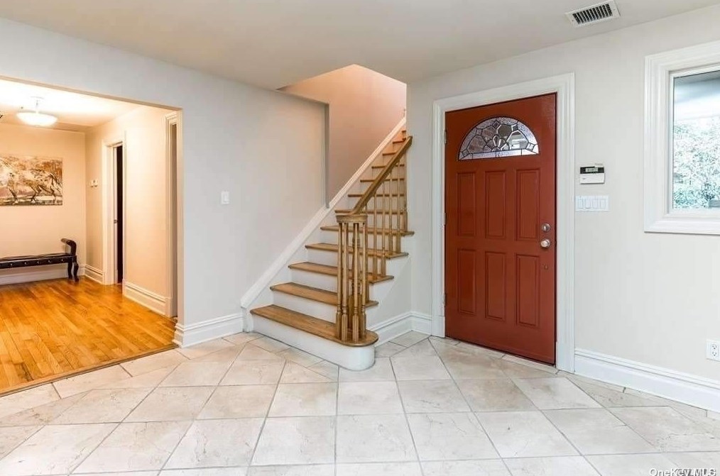 39-33 223rd St, Flushing, NY 11361-2236