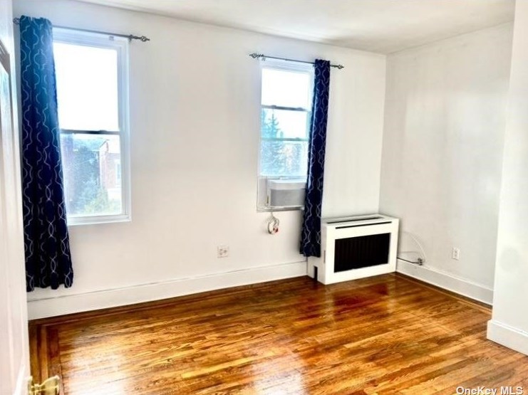 51-39 69th St, Flushing NY  11377-1231 exterior
