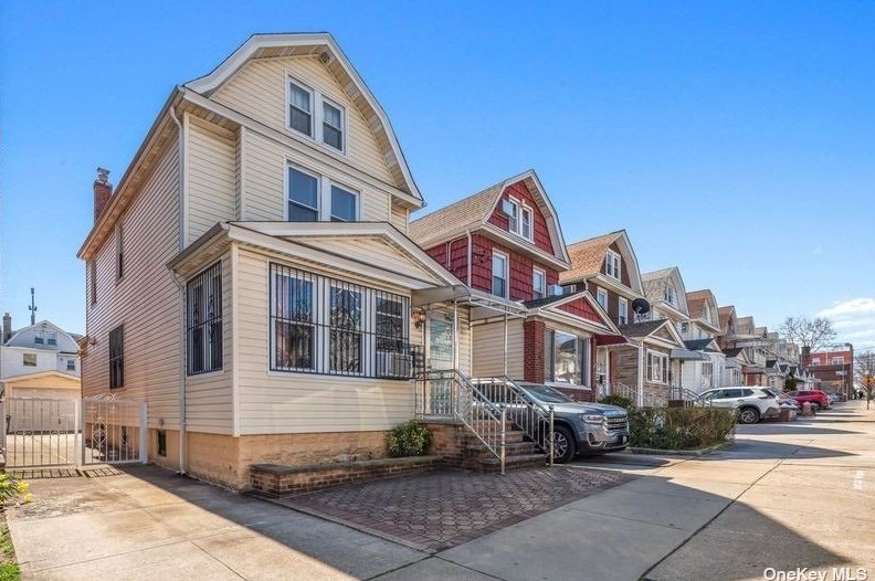 86-38 55th Ave, Flushing, NY 11373-1022