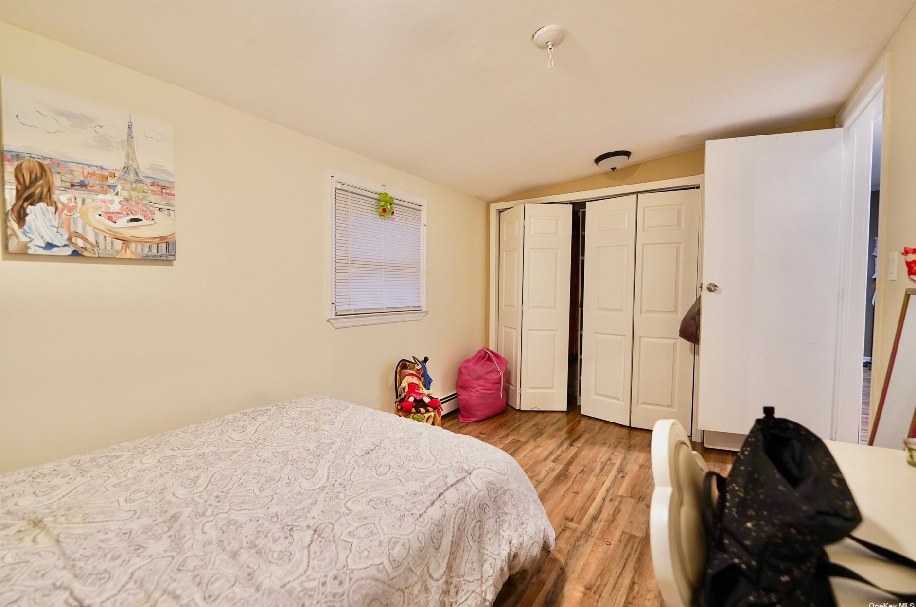 2480 Poppy St, Hempstead NY  11554-5210 exterior