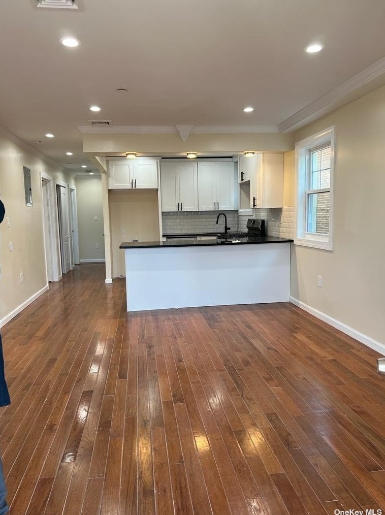 145-32 Ferndale Ave #2nd Fl, Jamaica, NY 11435