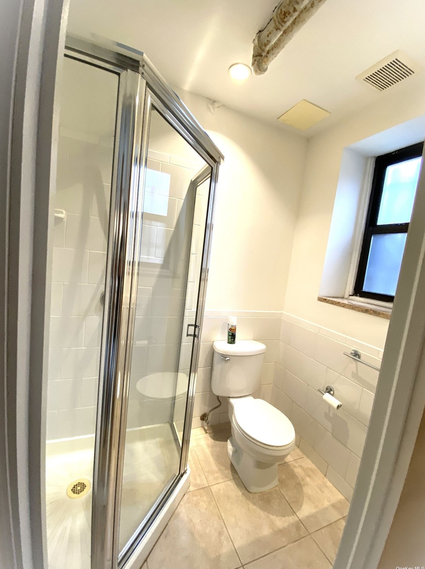 37-21 85th St #1, Flushing, NY 11372