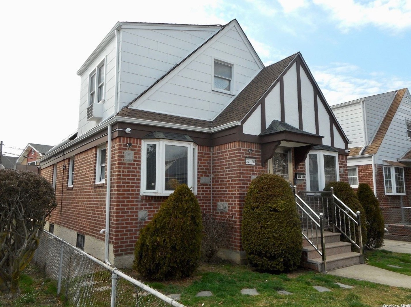 32-30 147th Pl, Flushing, NY 11354-1117