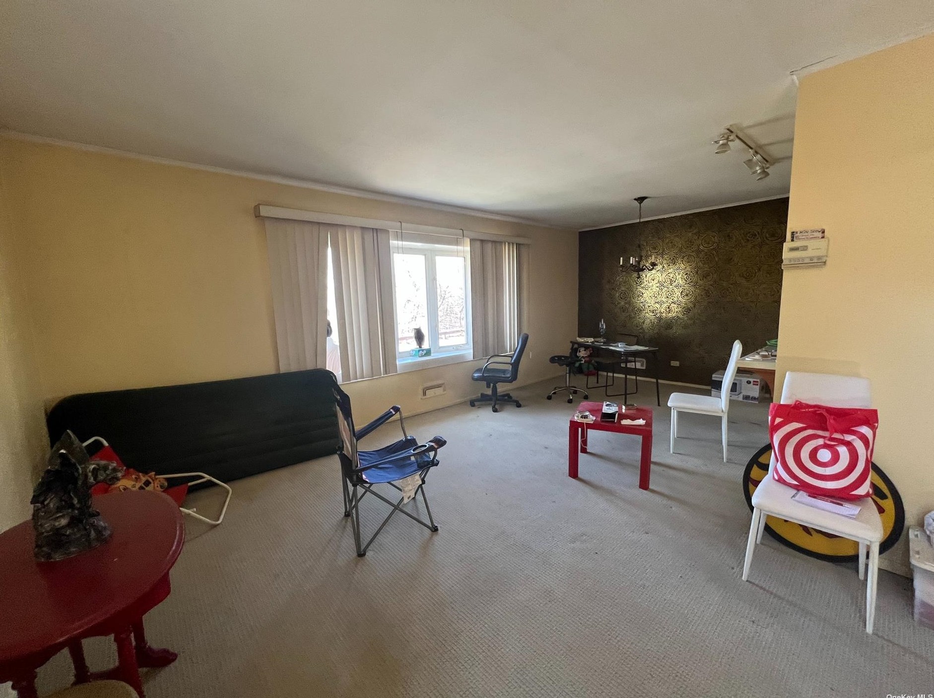 28-11 Clearview Expy, Flushing NY  11360-2341 exterior