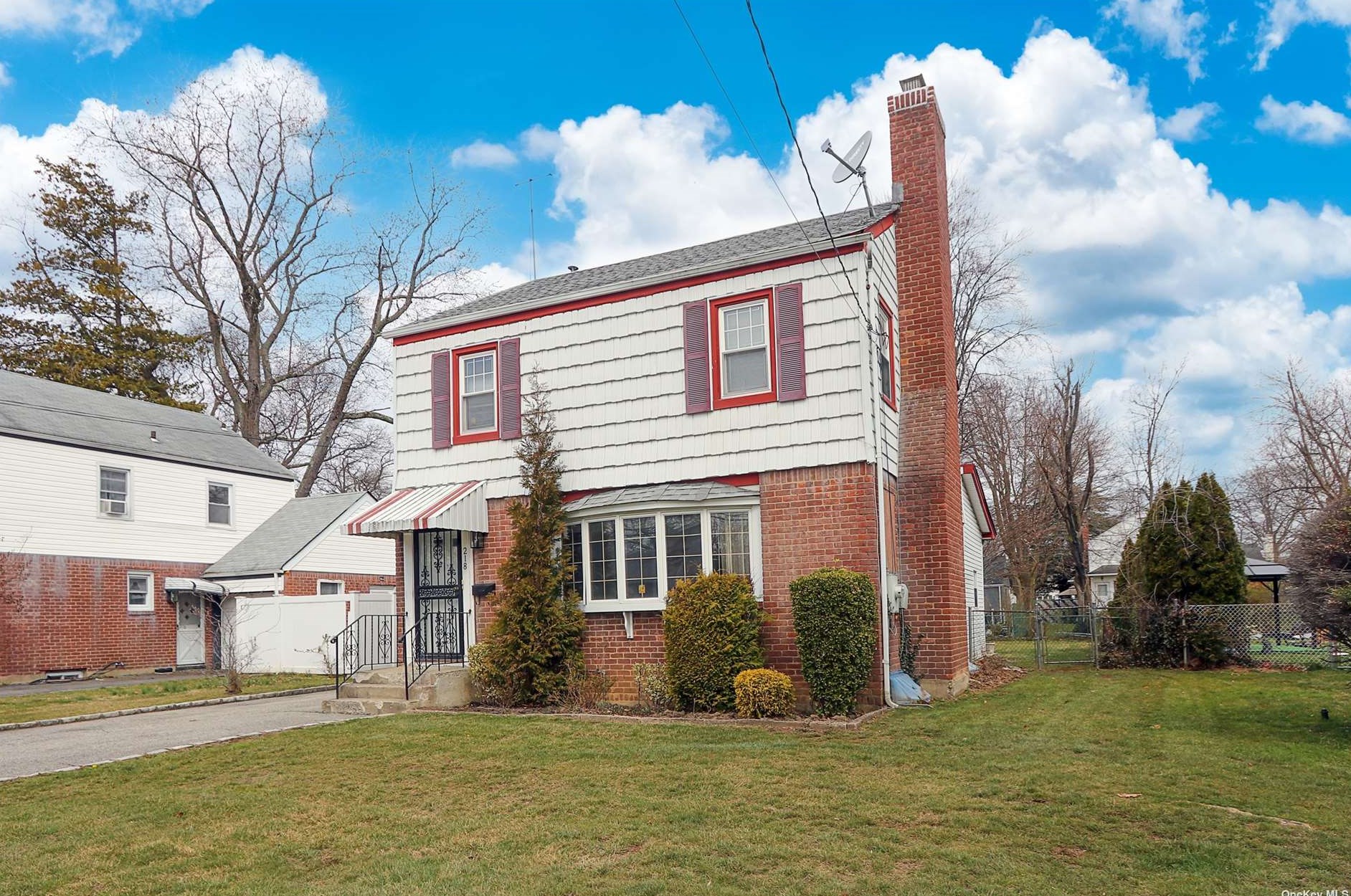 218 Hudson Ave, Roosevelt, NY 11575