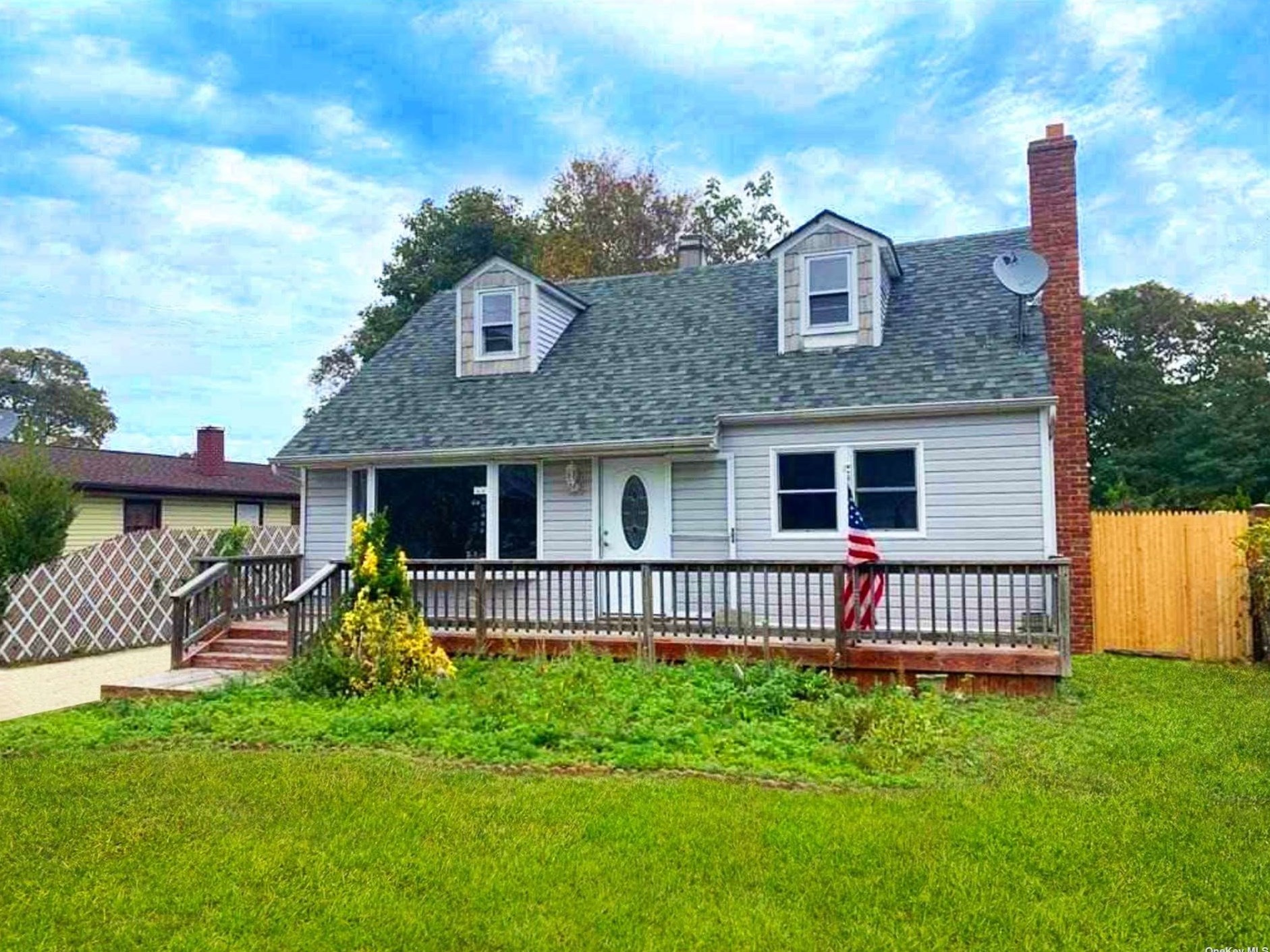 299 Orchid Dr, Old Mastic NY  11951-1816 exterior