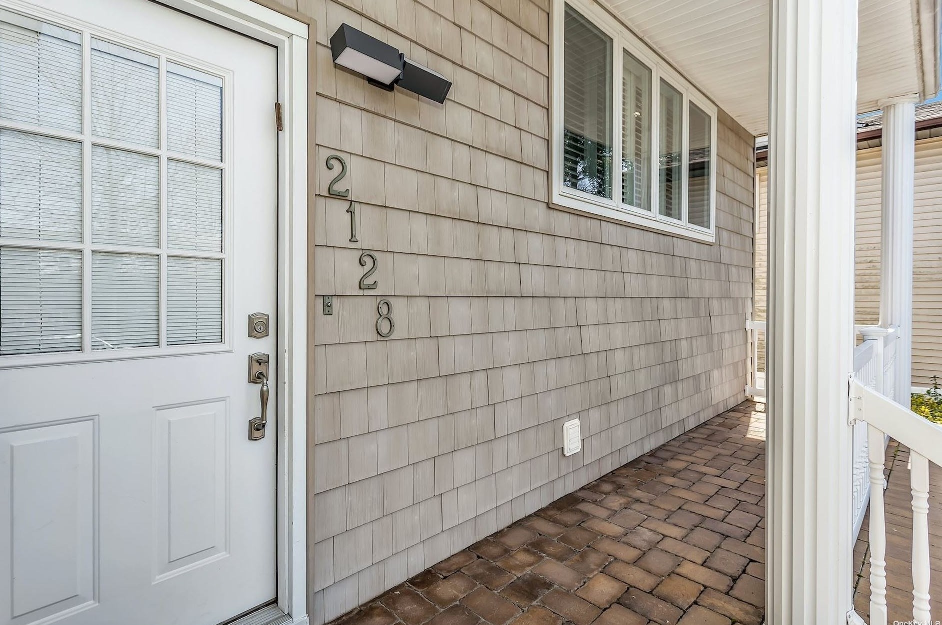 2128 Vine Dr, North Merrick, NY 11566-5512
