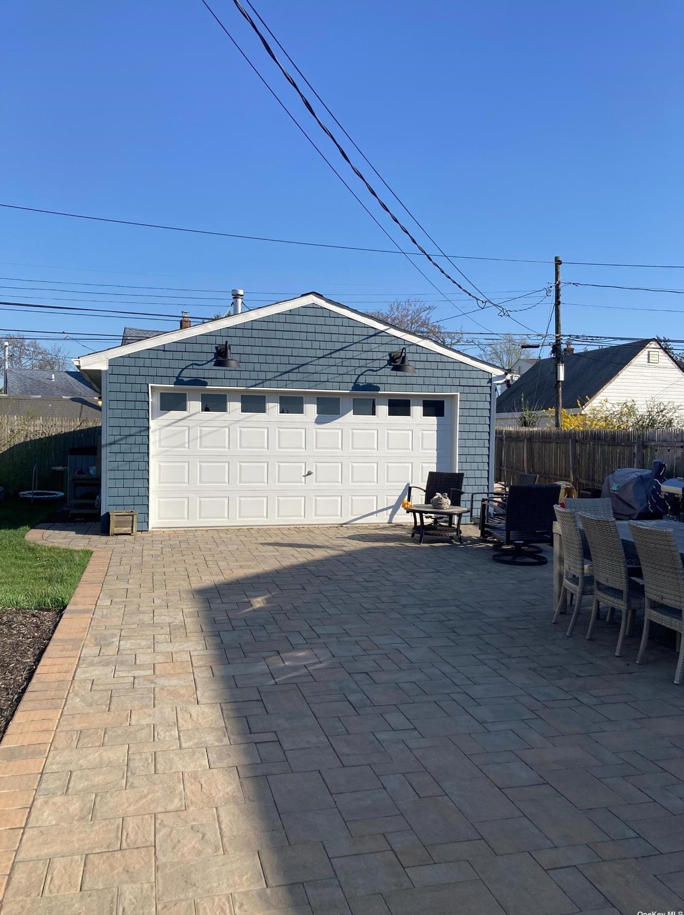 75 Anchor Ln, Plainedge, NY 11756-4434