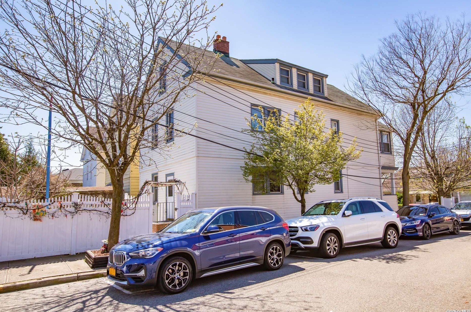 1235 120th St, Flushing NY 11356-1652 exterior