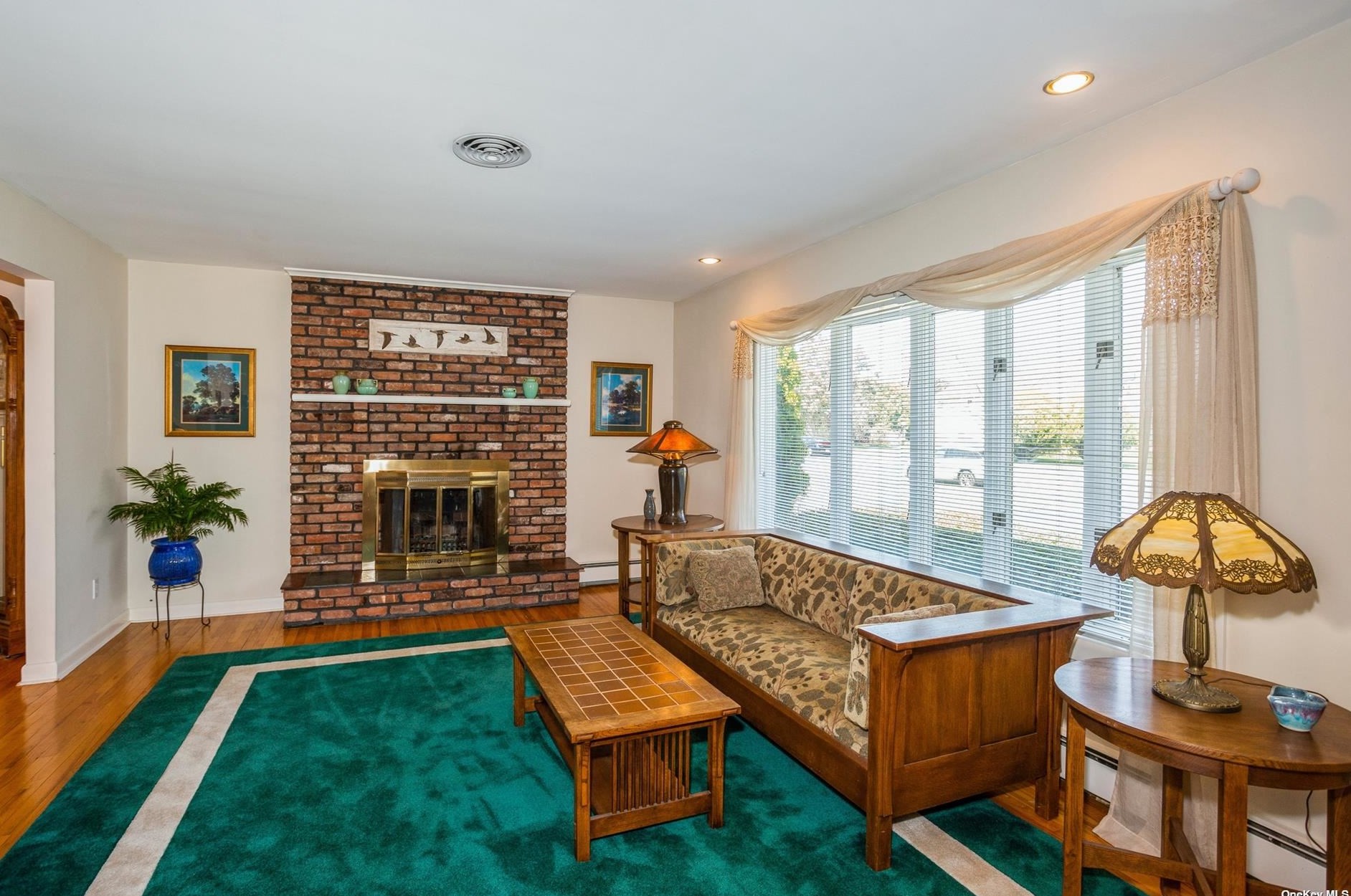 16 Orchard Rd, Canaan Lake, NY 11772-5940