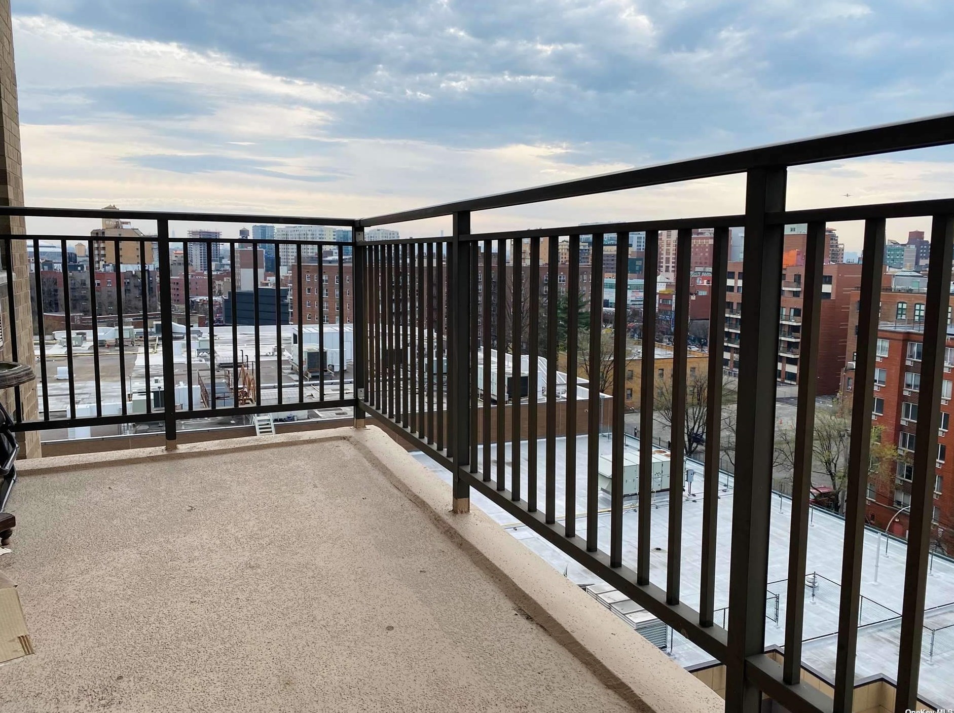 4140 Union St, Flushing NY 11355-2540 exterior