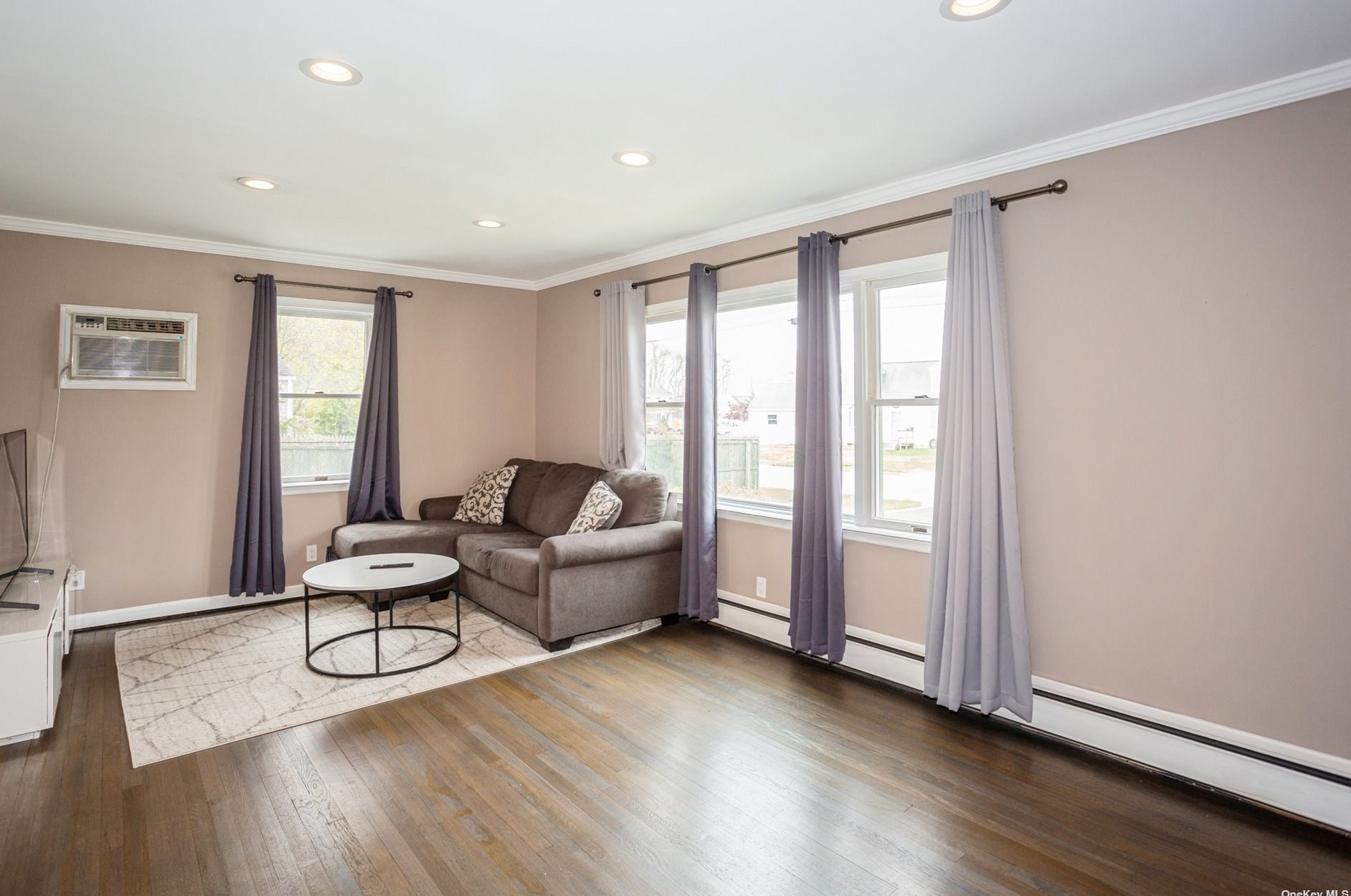 141 Chapel Ave, Canaan Lake NY  11772-5789 exterior