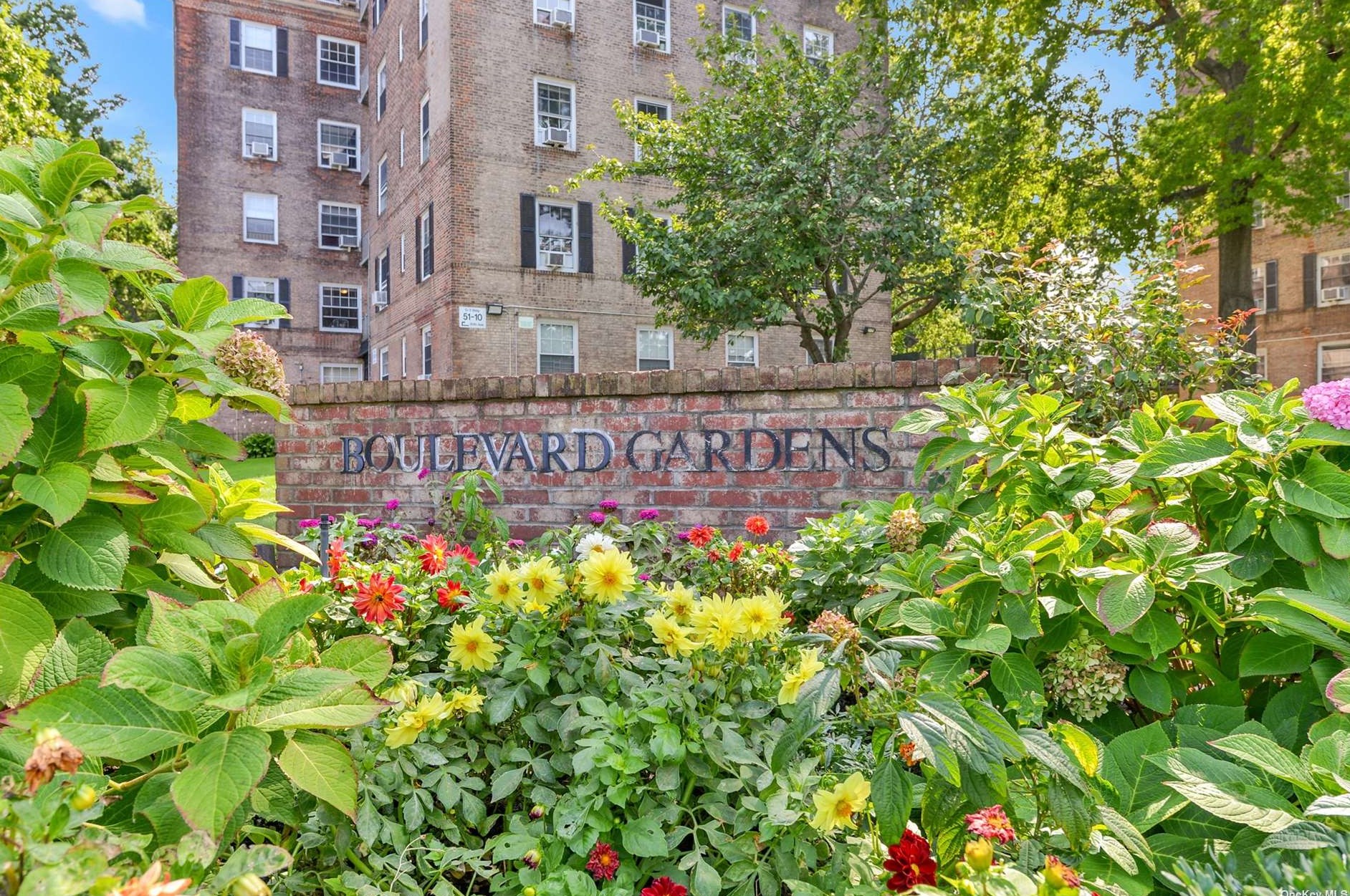 5140 30th Ave, Flushing NY  11377-7950 exterior