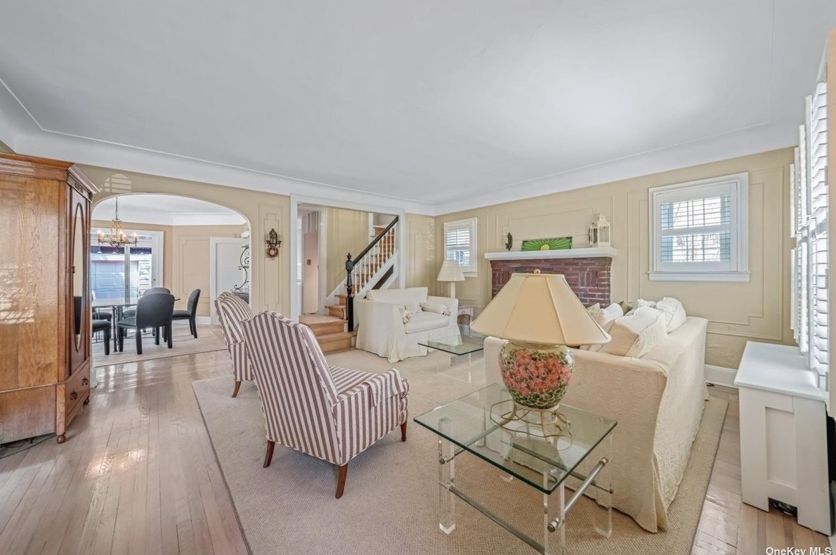 47 Stratford Rd, Hempstead, NY 11552
