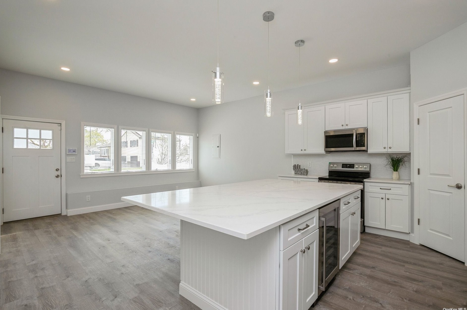 534 Bellmore Rd, Hempstead, NY 11554