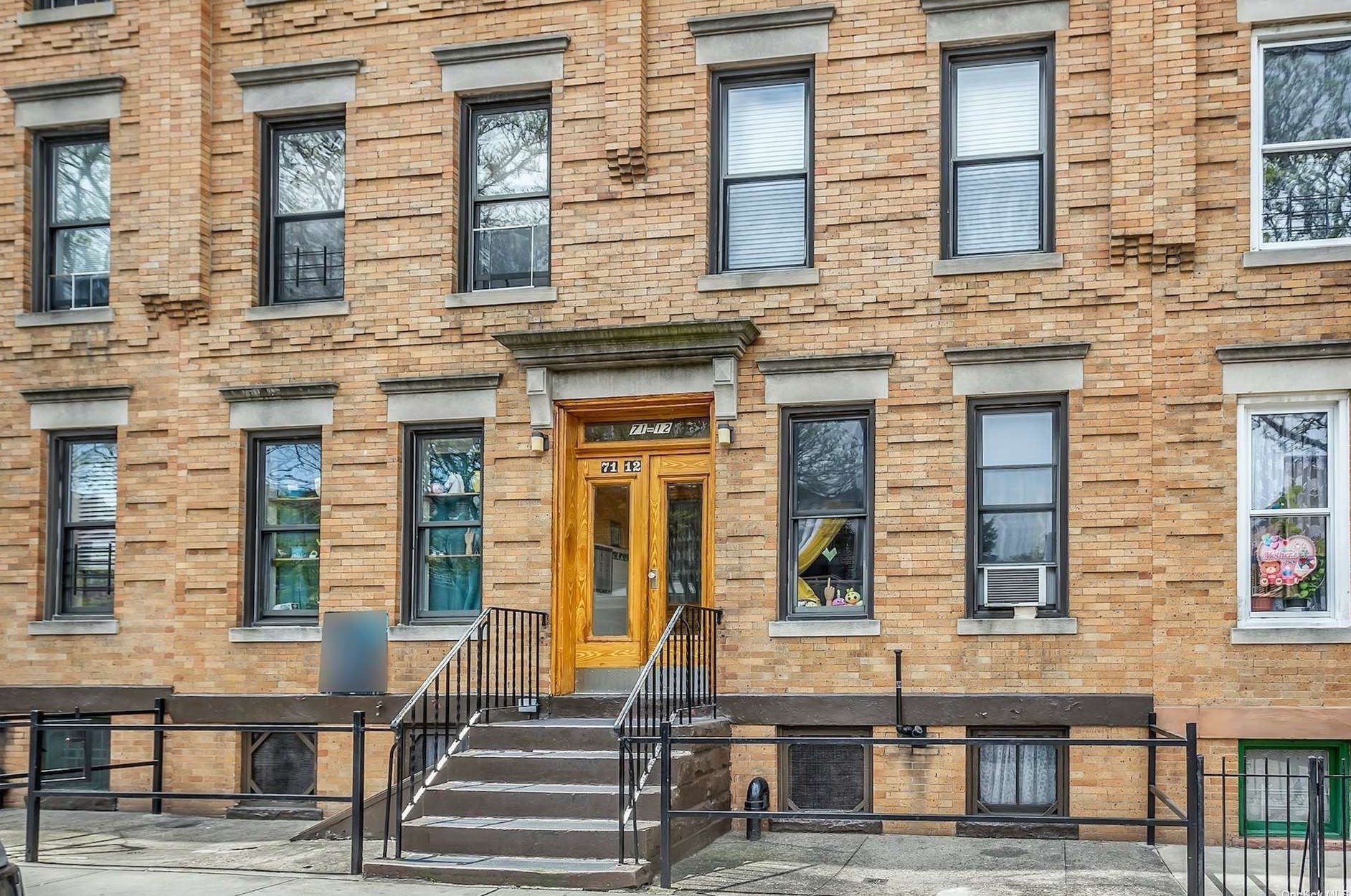 71-12 66th St, Flushing, NY 11385-5056