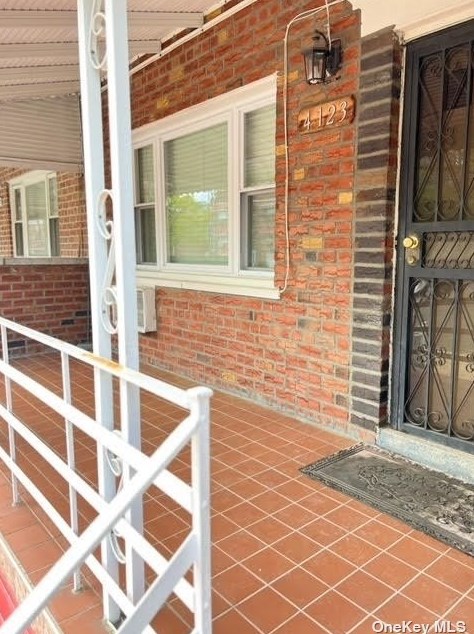 4123 Hill Ave #2nd Fl, Bronx, NY 10466
