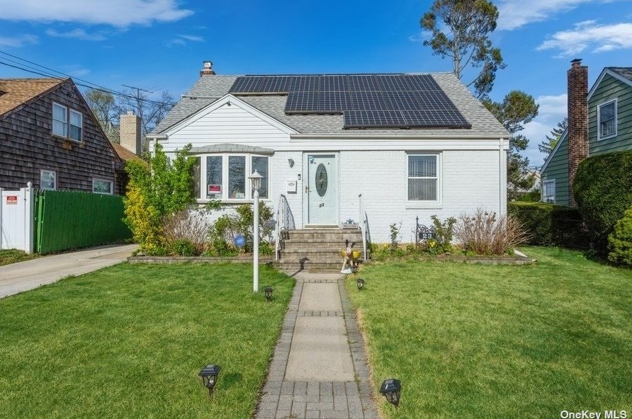 23 Milburn Ave, Hempstead, NY 11550-7013