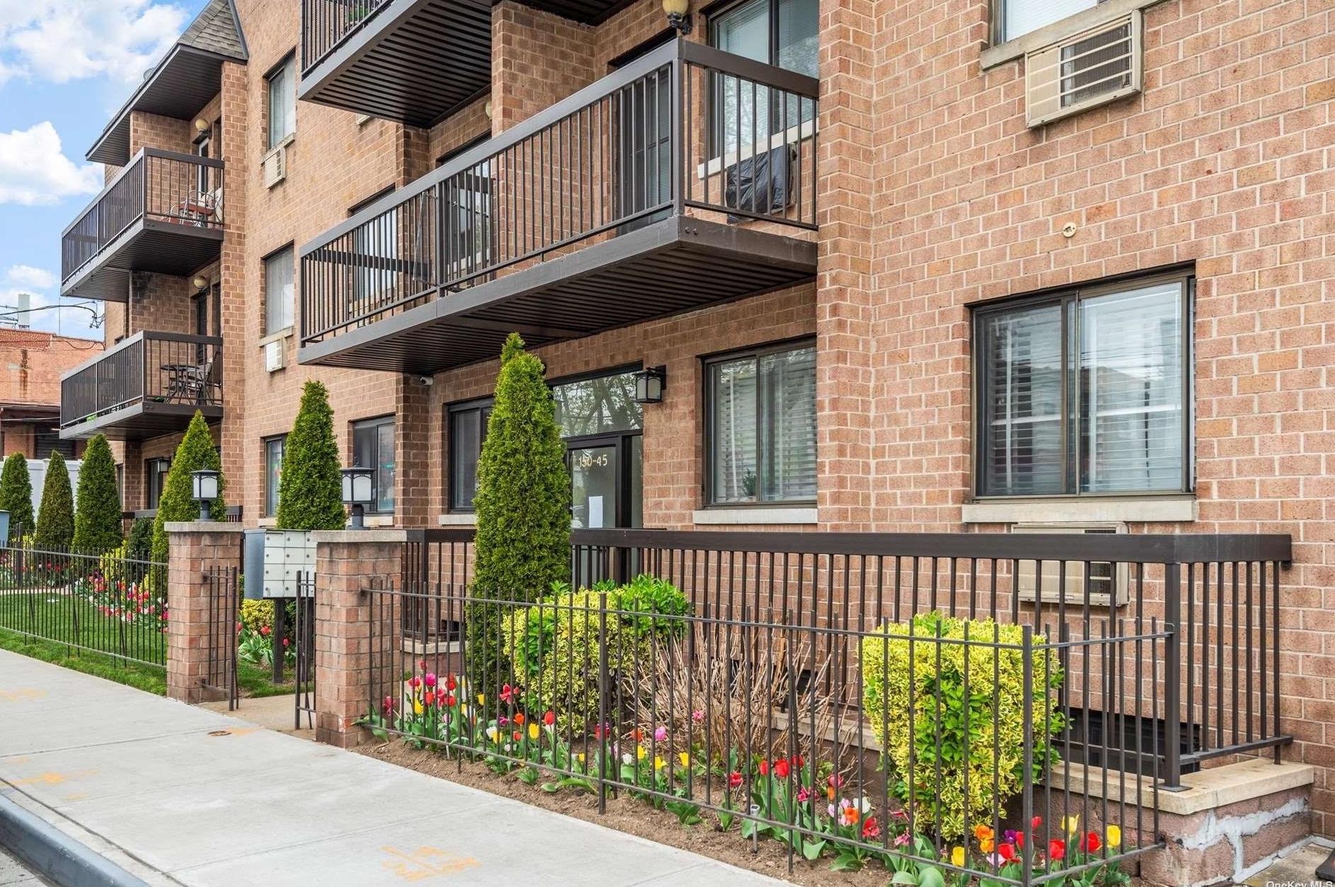 150-45 Centreville St #2d, Jamaica, NY 11417