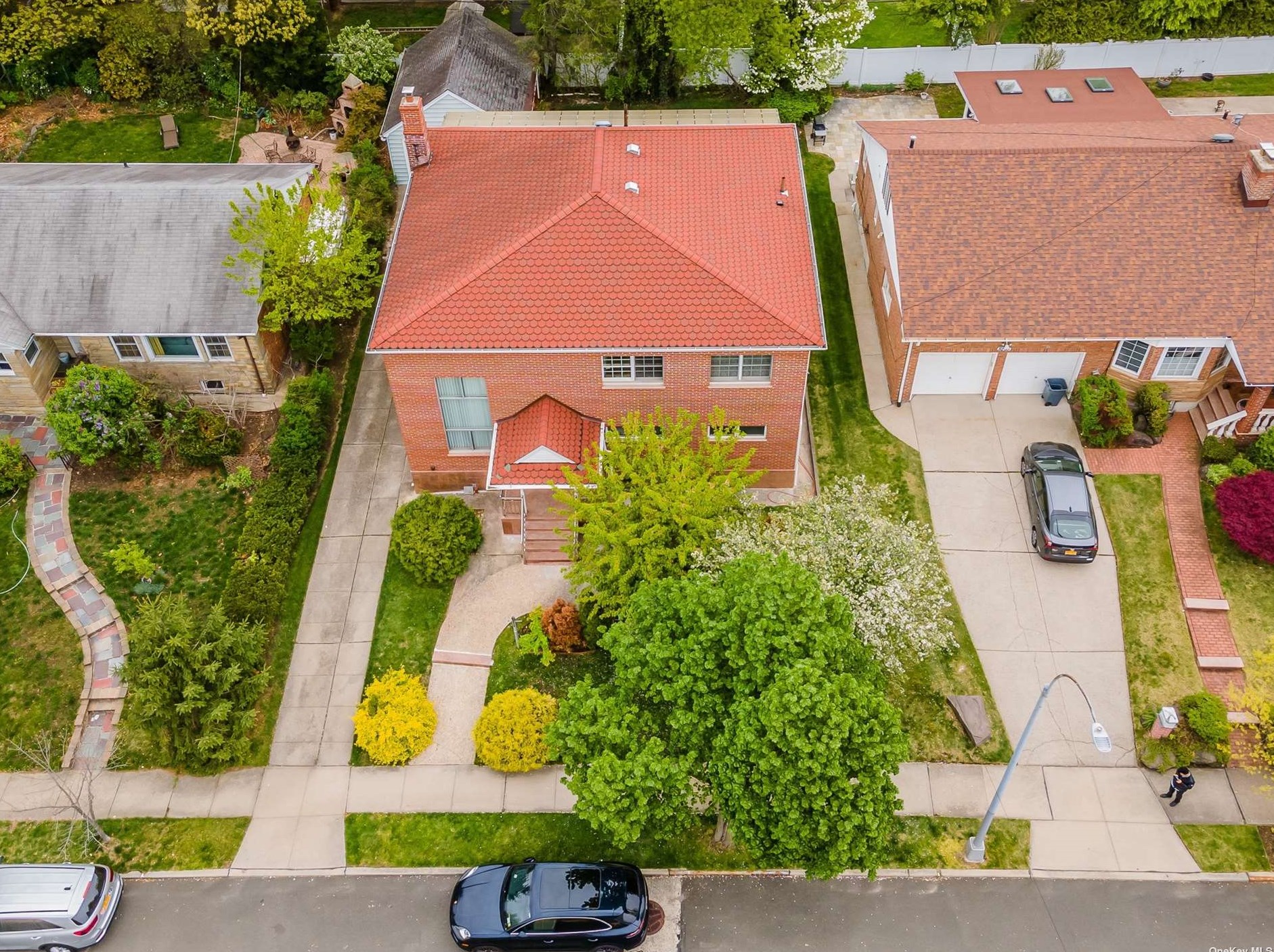 82-27 Bell Blvd, Jamaica, NY 11427