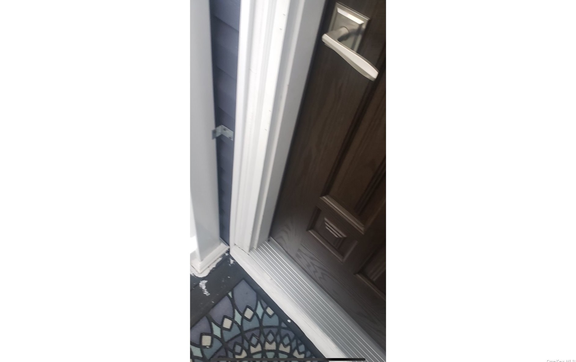62 Walton St, Pine Air NY  11717-2039 exterior