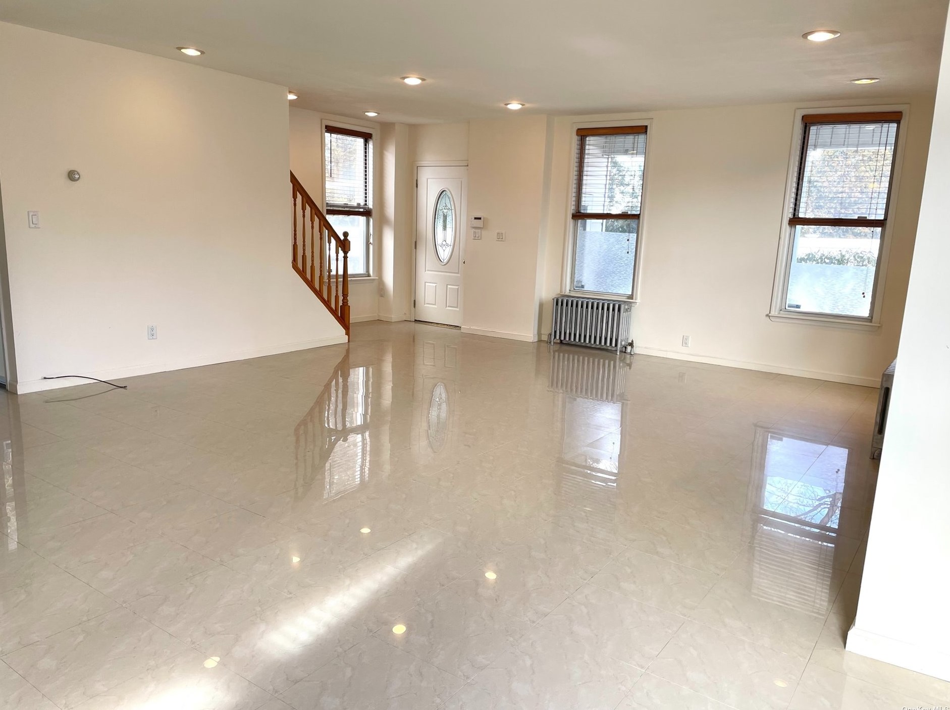 44-06 Jessie Ct, Flushing NY  11363-1925 exterior