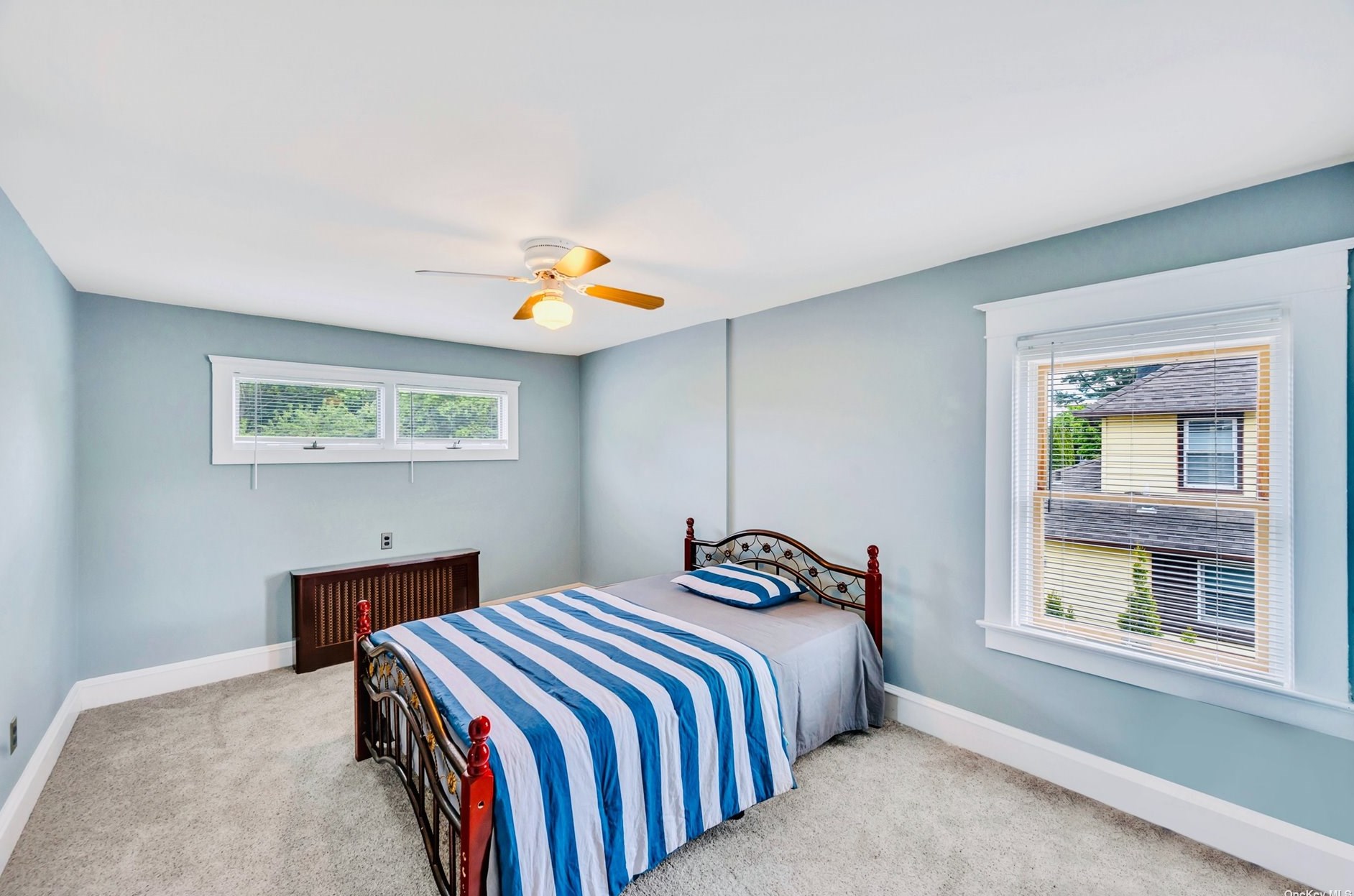 35 Mckinley Ave, Hicksville NY  11801-3123 exterior