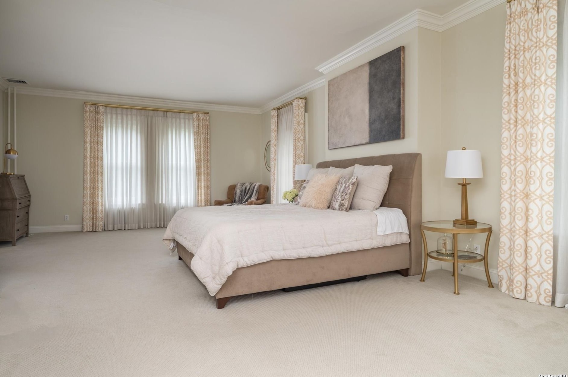 95 9th St, Garden City NY  11530-2815 exterior