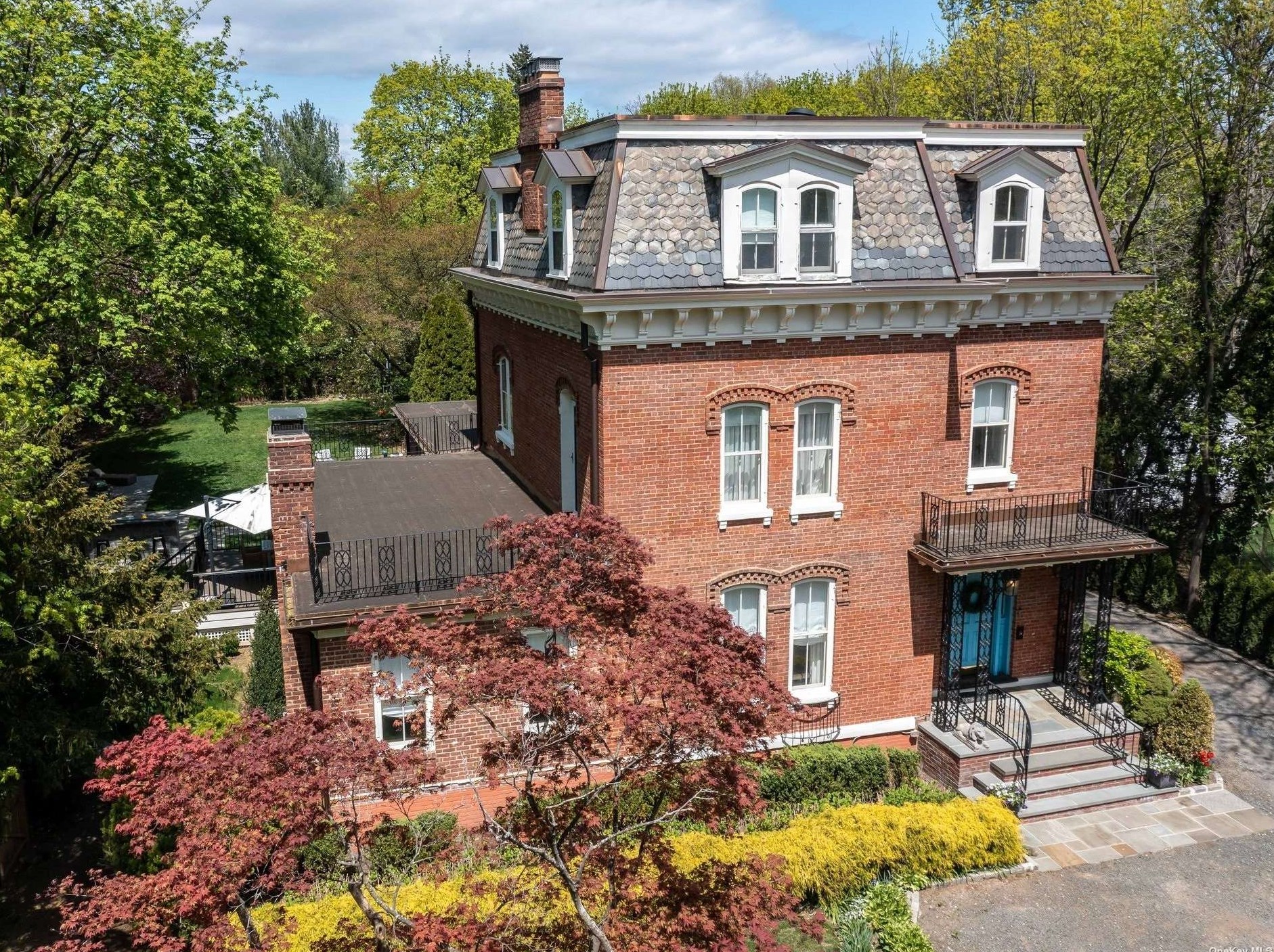 95 9th St, Garden City NY  11530-2815 exterior