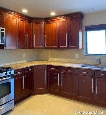 1 Liszt St, Hicksville, NY 11801