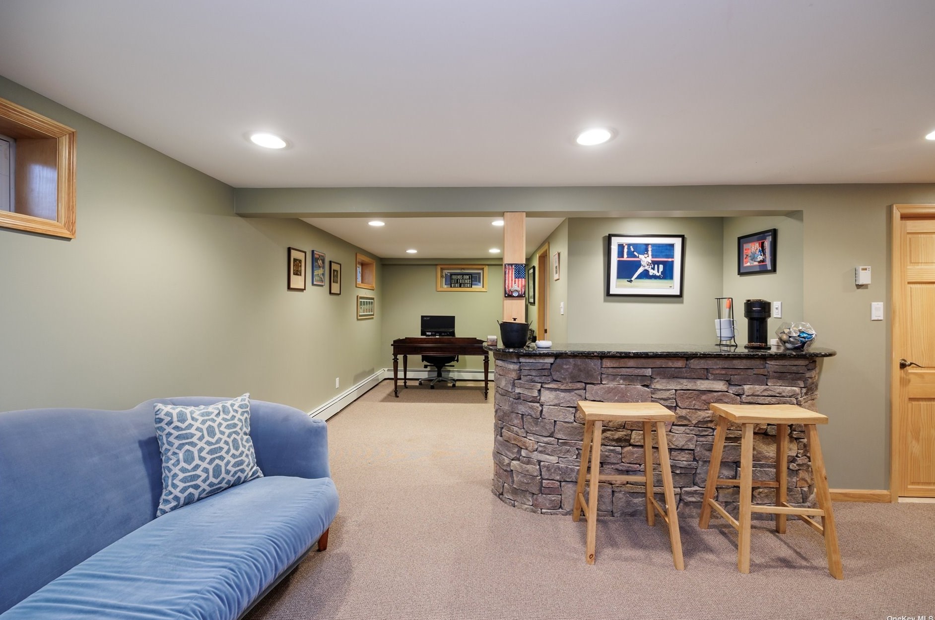 286 Arch St, Rockville Centre NY  11572-4302 exterior