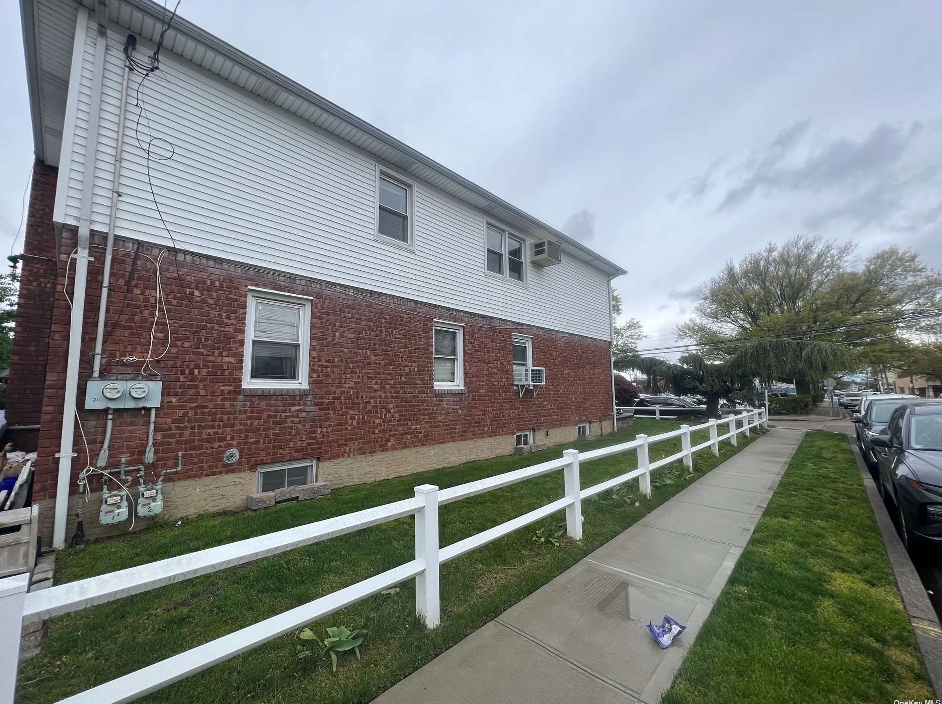 23 S Grove St #a2, Valley Stream, NY 11580