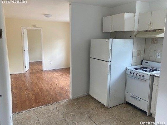 302 Maple Ave #2, Westbury, NY 11590