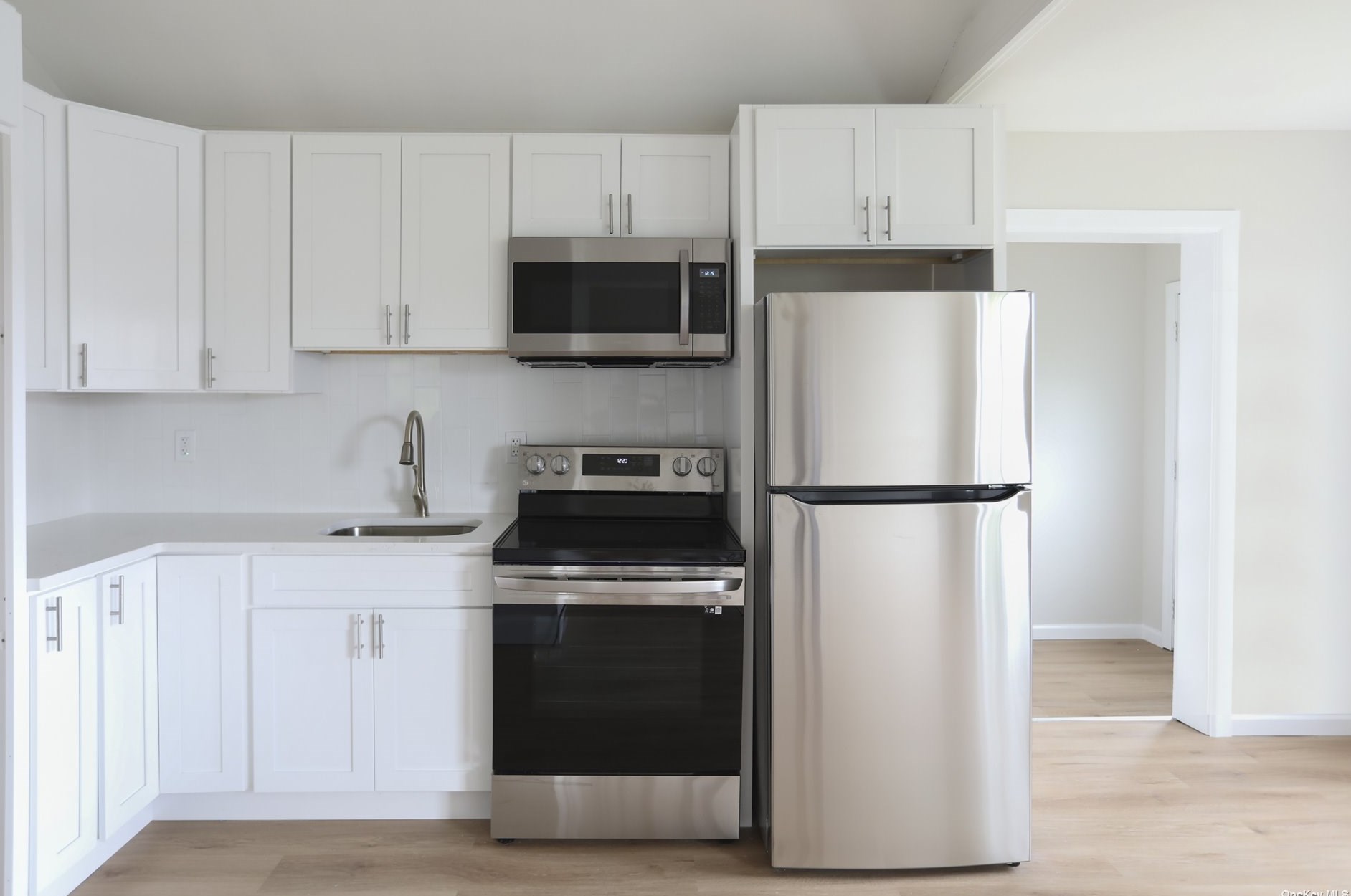 2 Fry Blvd, Canaan Lake NY  11772-1608 exterior