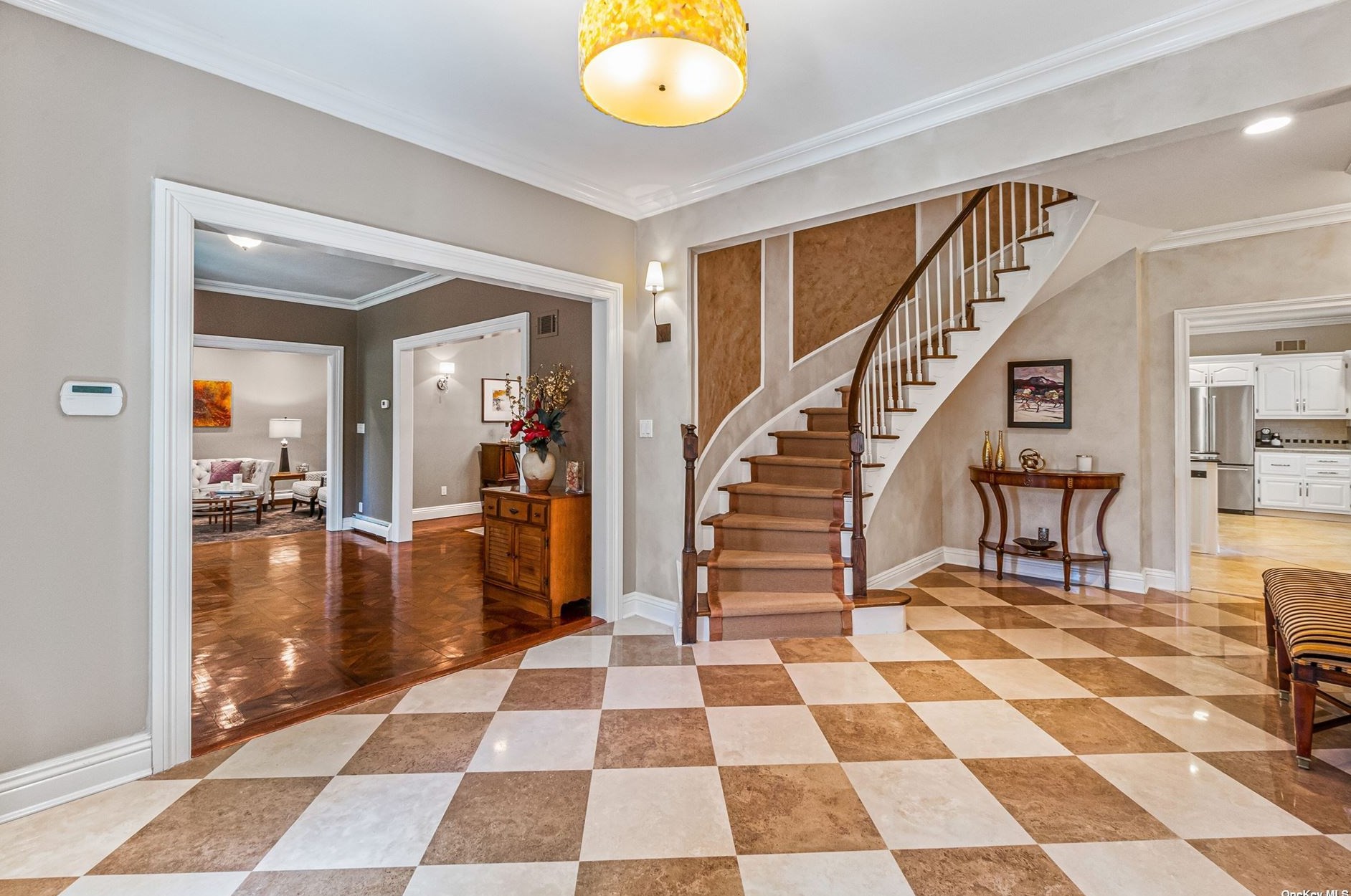 50 Foxhunt Crescent, Syosset, NY 11791