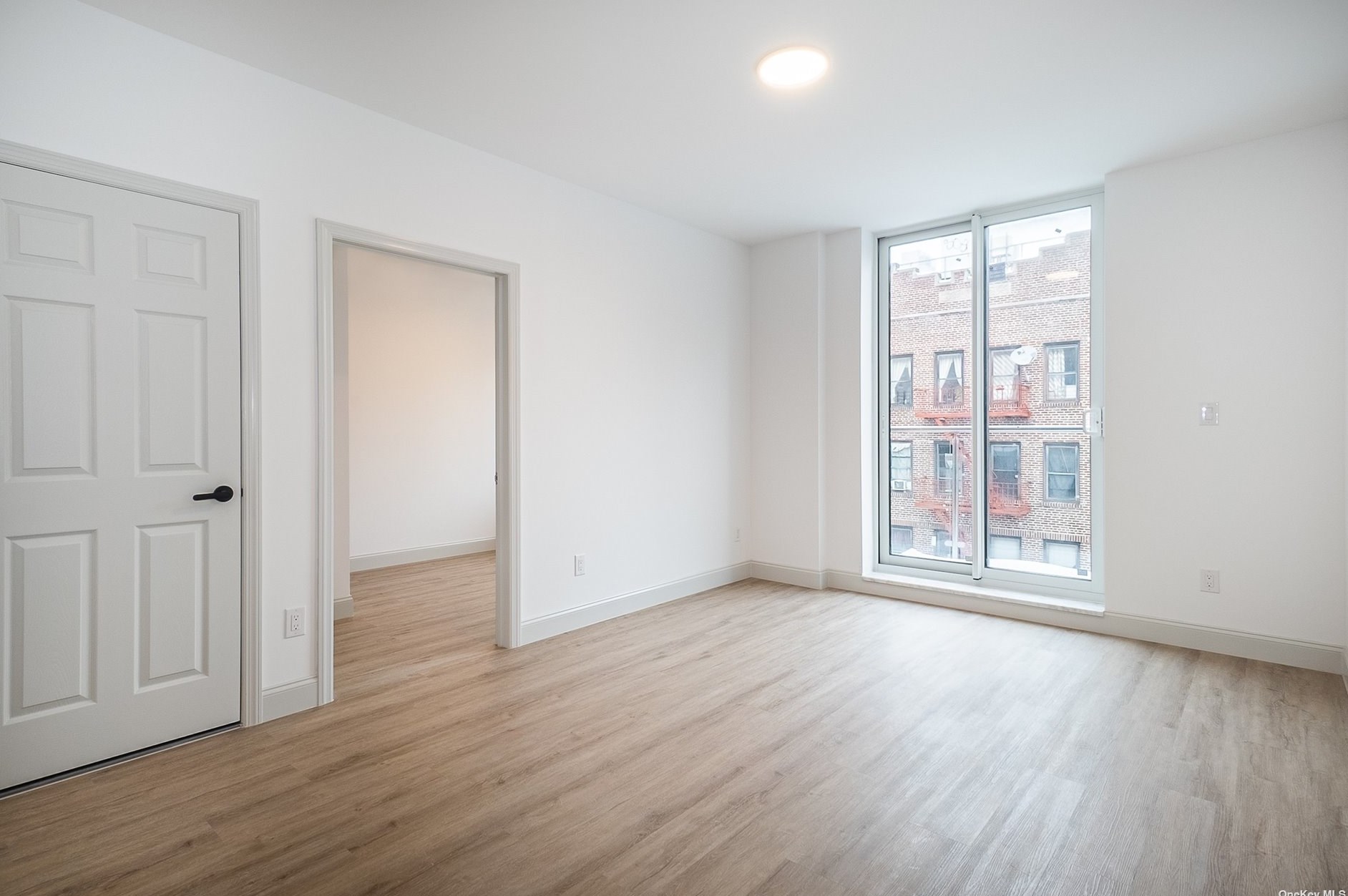 8856 162nd St #3h, Jamaica, NY 11432