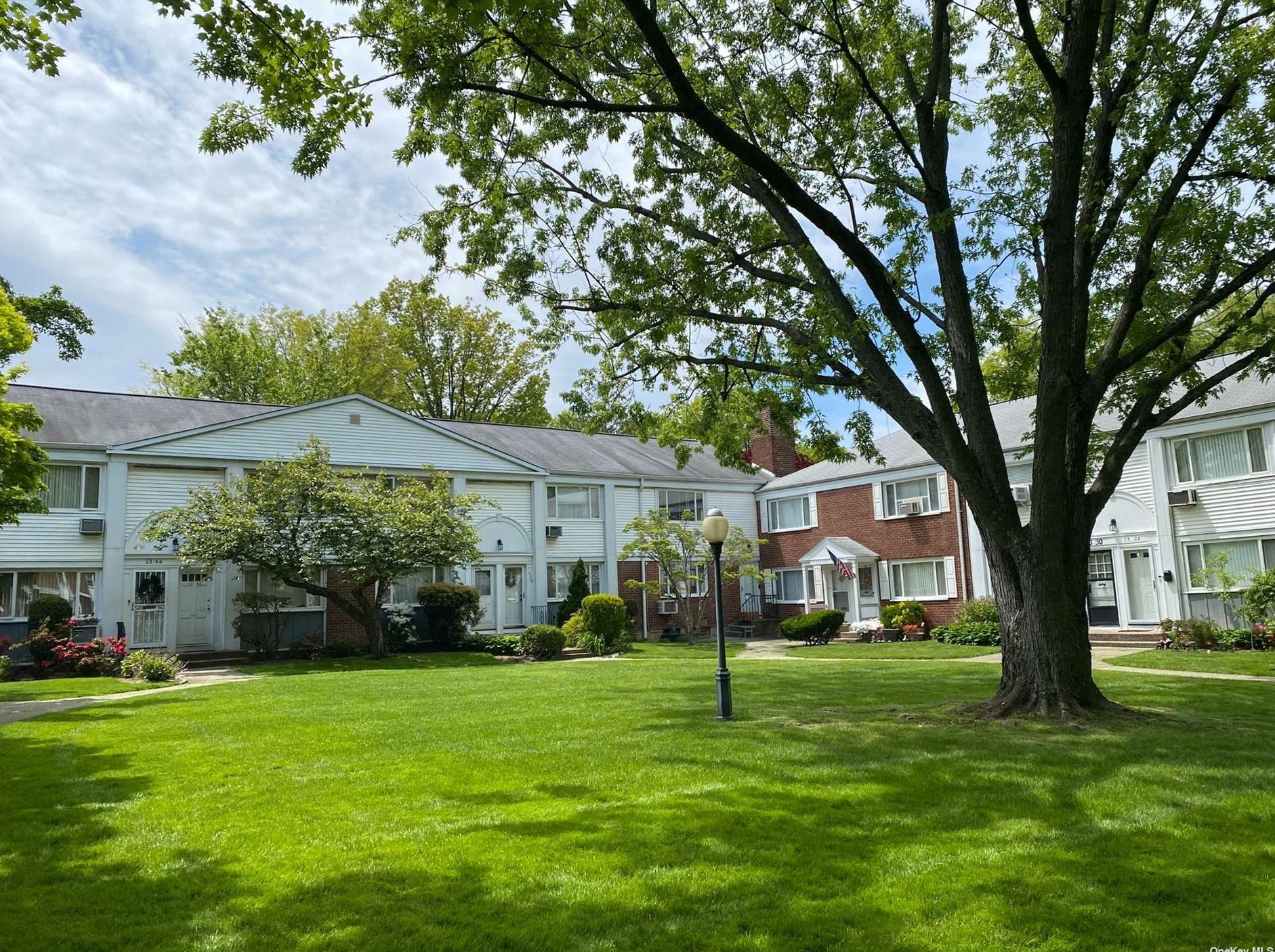 1338 Bell Blvd, Flushing, NY 11360-1210